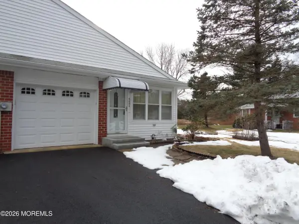 608 B Willow Lane, Whiting, NJ 08759