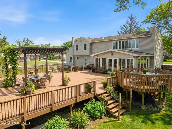 60 Sunset Drive, Howell, NJ 07731