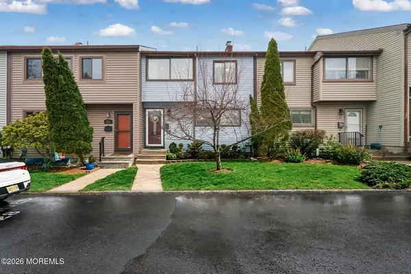 424 Tall Oak Lane, Hillsborough, NJ 08844