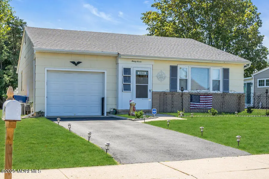 37 Carlisle Road, Toms River, NJ 08757 - #2