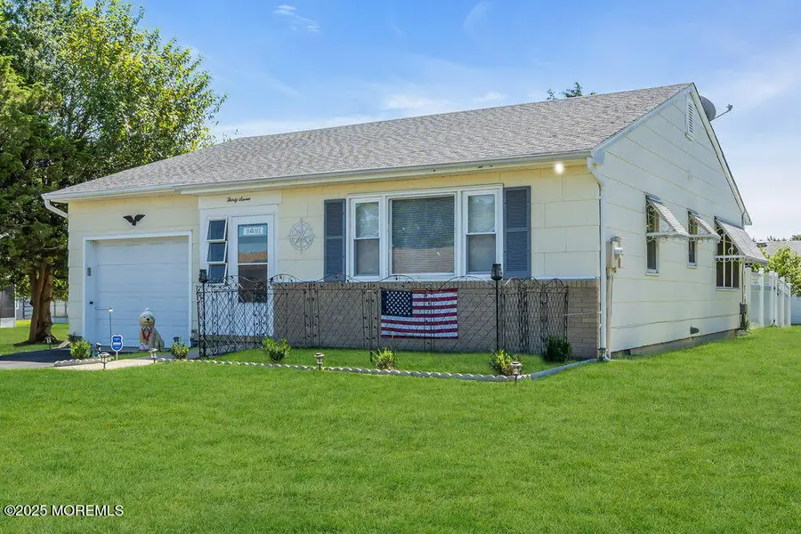 37 Carlisle Road, Toms River, NJ 08757 - #3