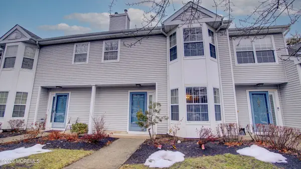 104 Wellington Court #1-4, Manalapan, NJ 07726