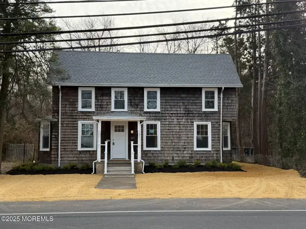 327 Mantoloking Road, Brick, NJ 08723