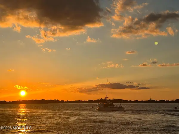 401 Bay Shore Drive #8B, Barnegat, NJ 08005