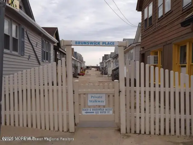 4 Brunswick Place, Point Pleasant Beach, NJ 08742 - #1
