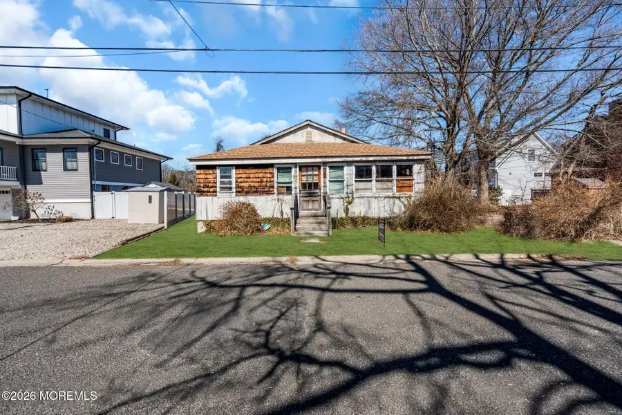 723 Howe Street, Point Pleasant, NJ 08742 - #3