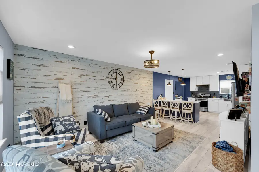 67 Farnworth Close #1000, Freehold, NJ 07728 - #3