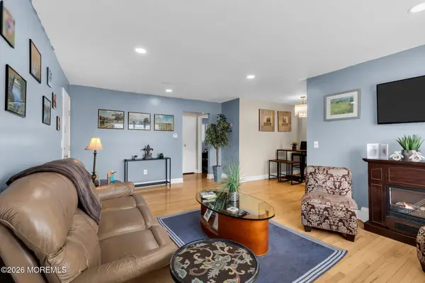 155 Wyckoff Road #B, Eatontown, NJ 07724