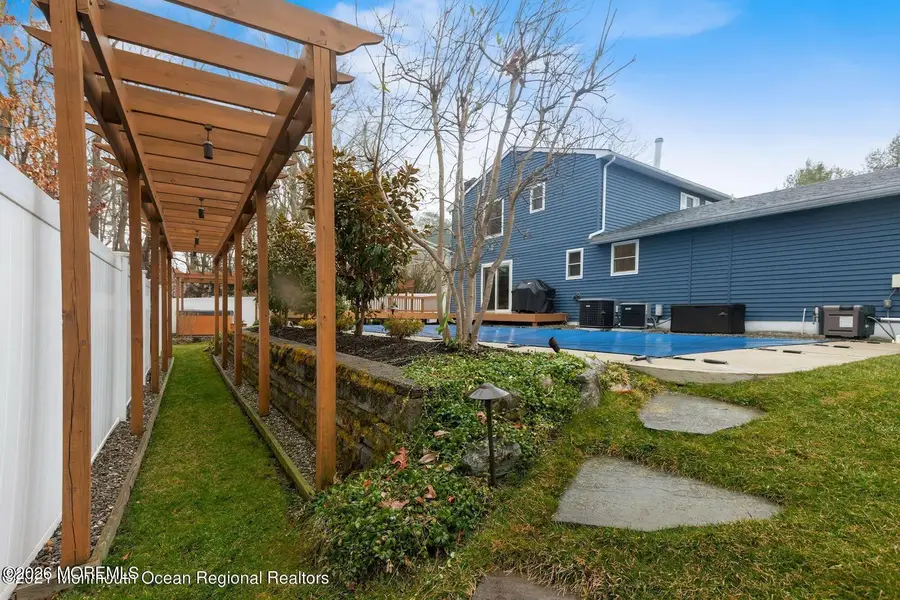 5 Liberty Court, Howell, NJ 07731 - #3