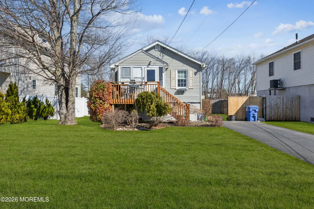 33 Willow Street, Port Monmouth, NJ 07758 - #1