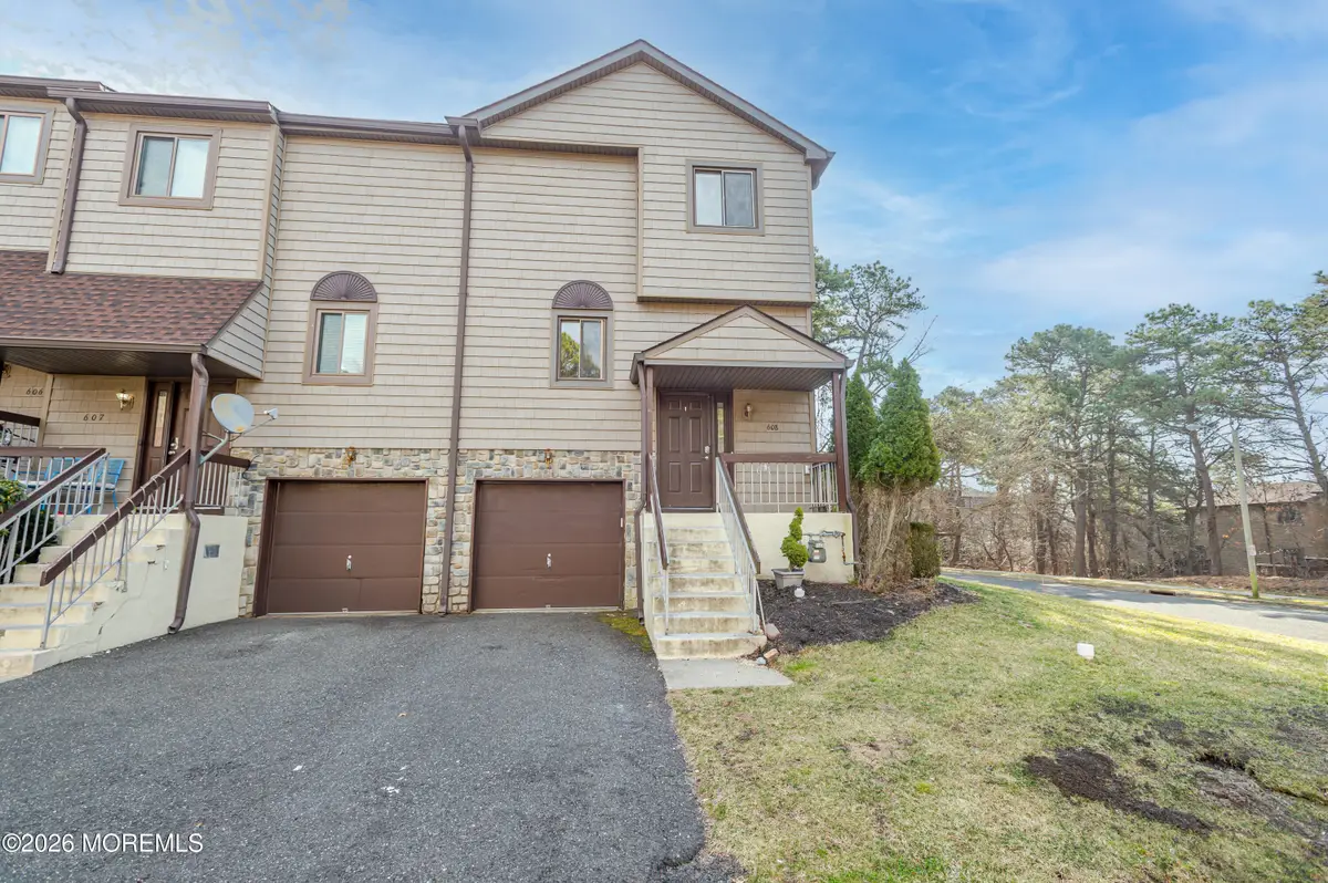 608 Alpine Trail, Neptune, NJ 07753 - #1