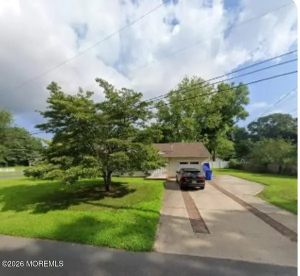 674 White Cedar Drive, Toms River, NJ 08753