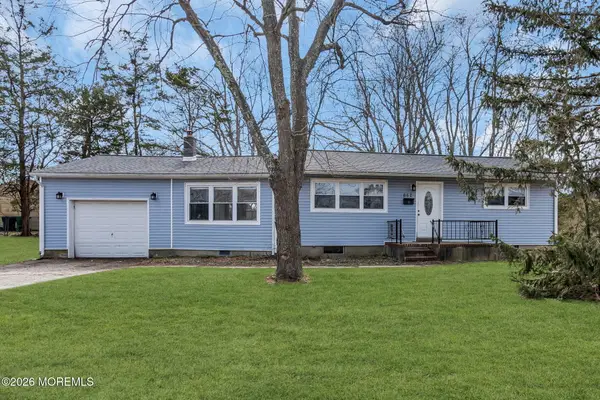 124 Dittmar Drive, Toms River, NJ 08757