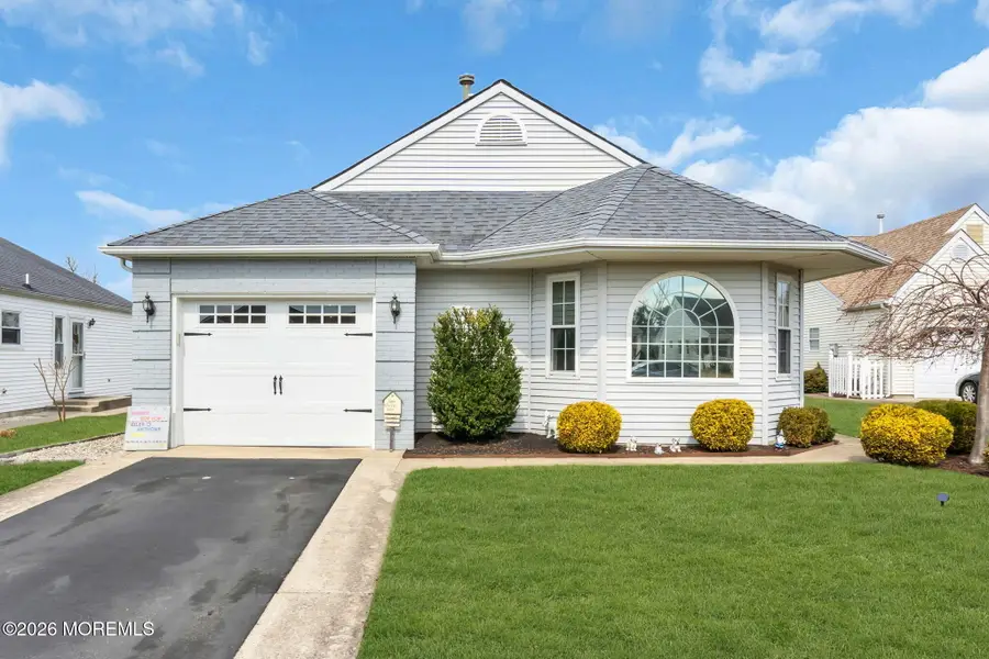 11 Sandhurst Court, Toms River, NJ 08757 - #2