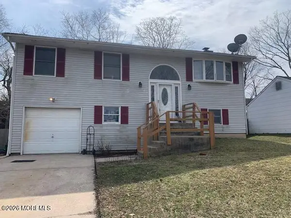 129 Village Drive, Barnegat, NJ 08005