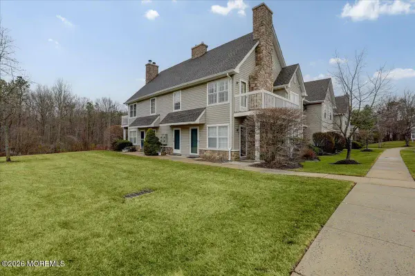 54 Des Moines Court, Tinton Falls, NJ 07712