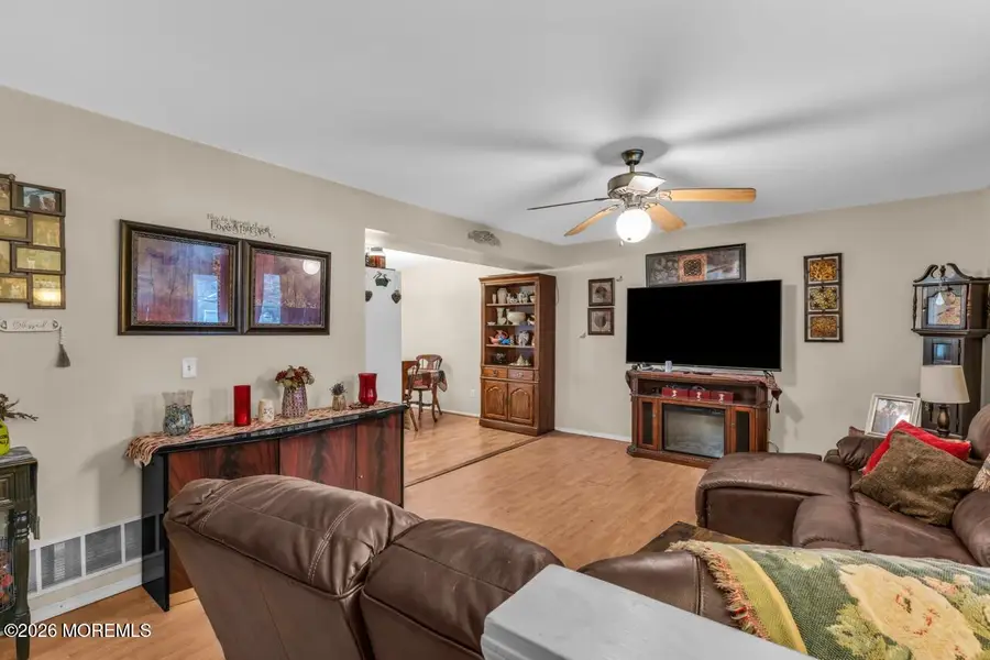 462 Champlain Street, Toms River, NJ 08757 - #3