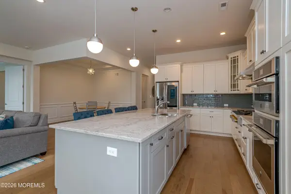 3 Interlachen Court, Monroe, NJ 08831