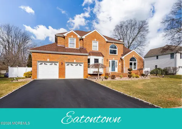 26 Oxford Lane, Eatontown, NJ 07724