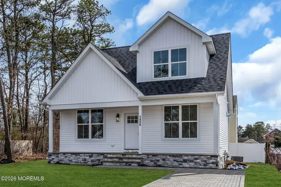 1428 Fifth Avenue, Toms River, NJ 08757 - #3