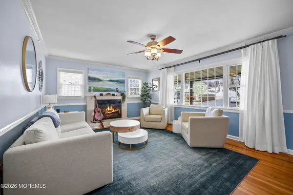 350 East Road, Belford, NJ 07718