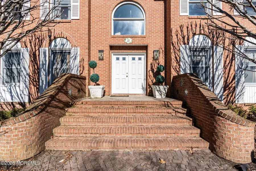 37 Carrie Drive, Marlboro, NJ 07746 - #2