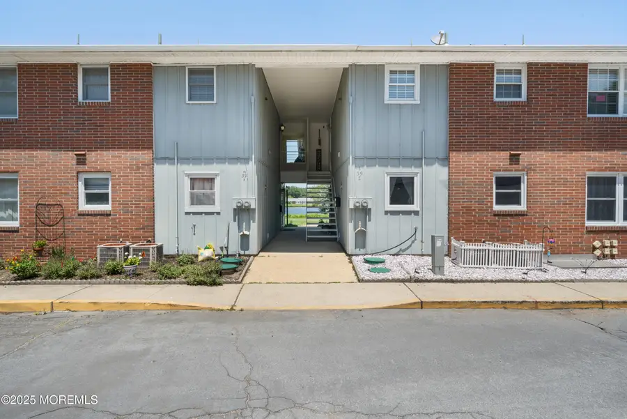 39 Cambridge Court #E, Lakewood, NJ 08701 - #2