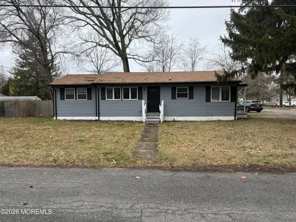 134 Red Bank Avenue, Bayville, NJ 08721