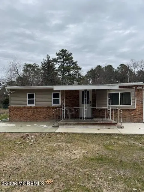 132 Norwood Avenue, Browns Mills, NJ 08015