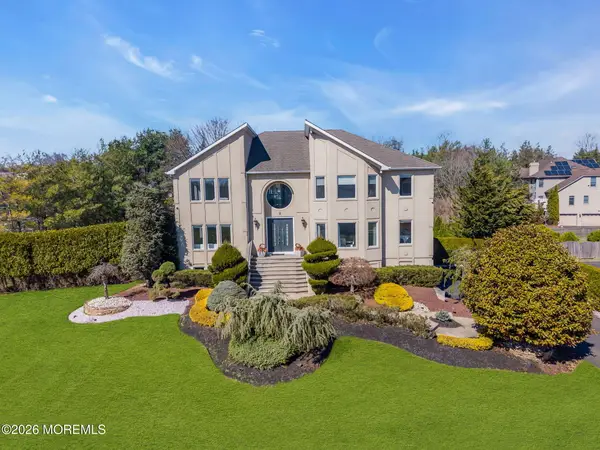 2 Capo Drive, Marlboro, NJ 07746