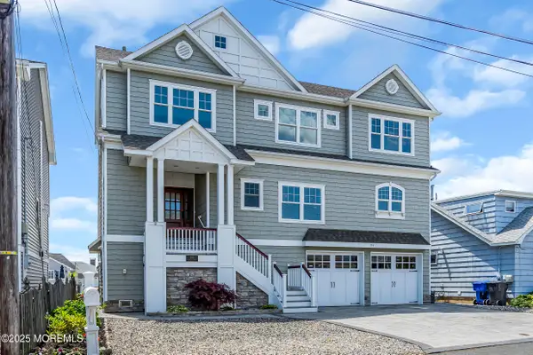 359 Naples Court, Lavallette, NJ 08735
