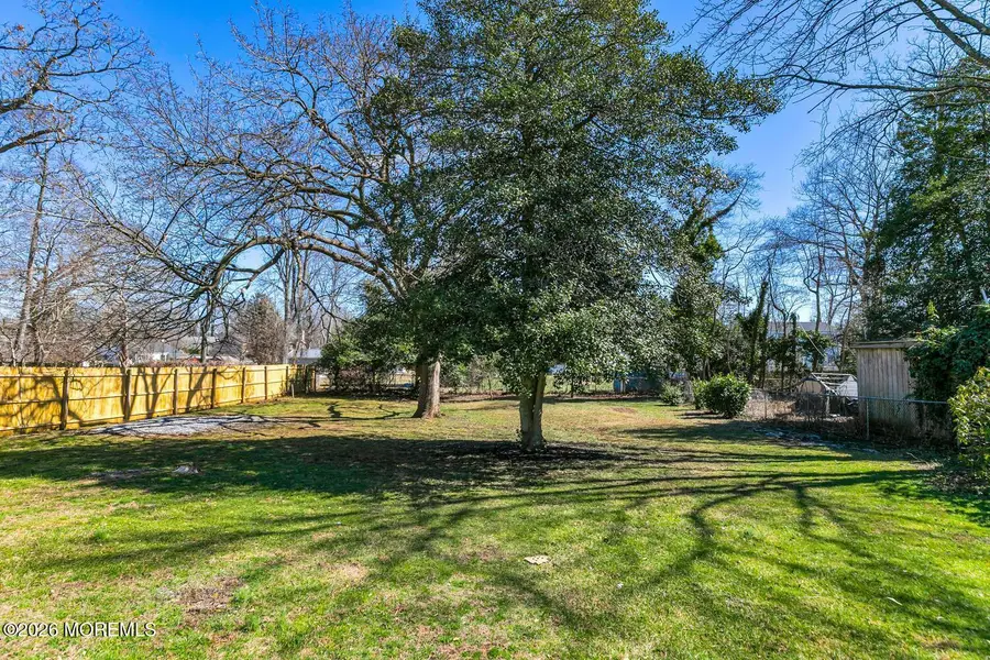 23 Trafford Street, Shrewsbury, NJ 07702 - #2