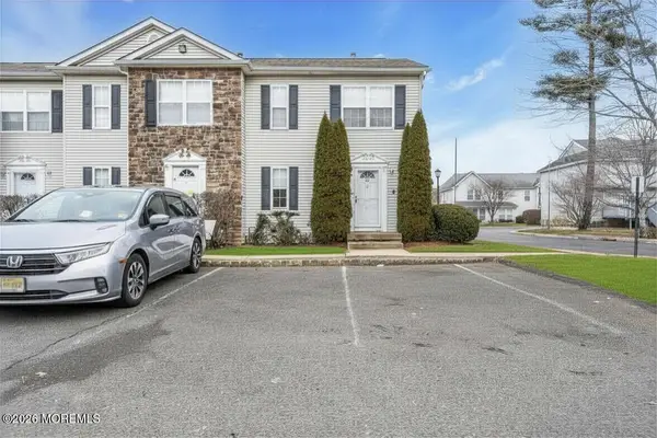 59 Aspen Court, Lakewood, NJ 08701