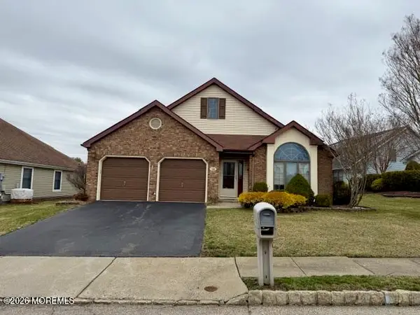 16 Caldwell Terrace, Marlboro, NJ 07746