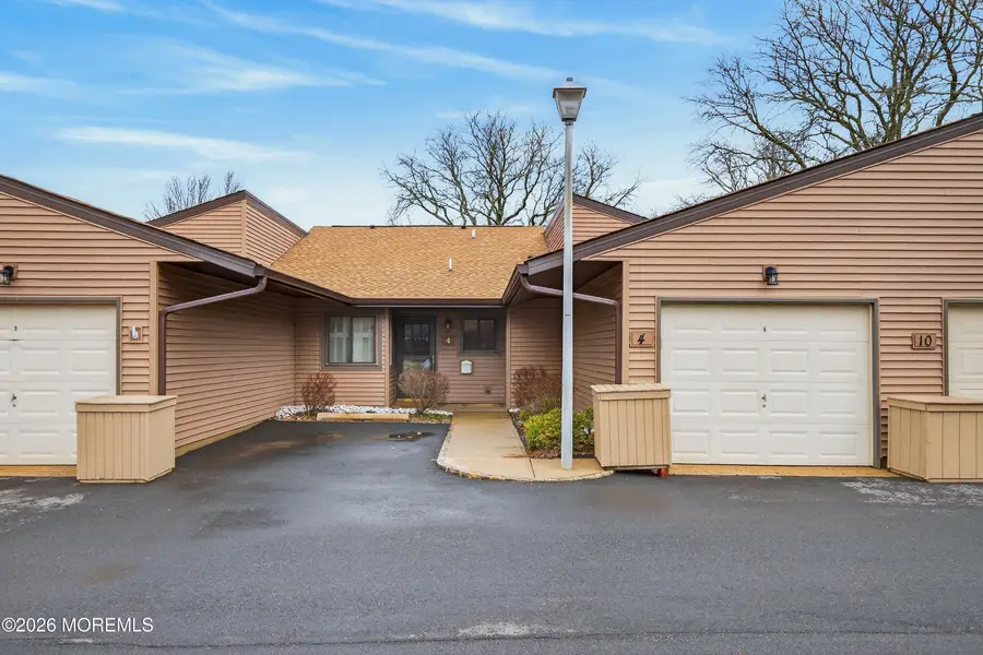 4 Friendship Court, Red Bank, NJ 07701 - #3