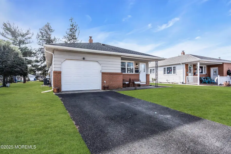 7 Georgetown Drive, Toms River, NJ 08757 - #2