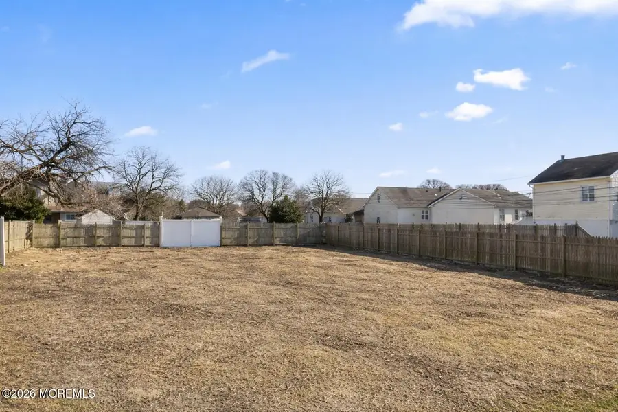 8 Oceanview Avenue, Keansburg, NJ 07734 - #2