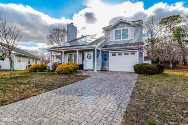11 Poplar Court, Barnegat, NJ 08005