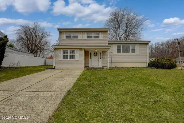 62 Stevens Avenue, Old Bridge, NJ 08857