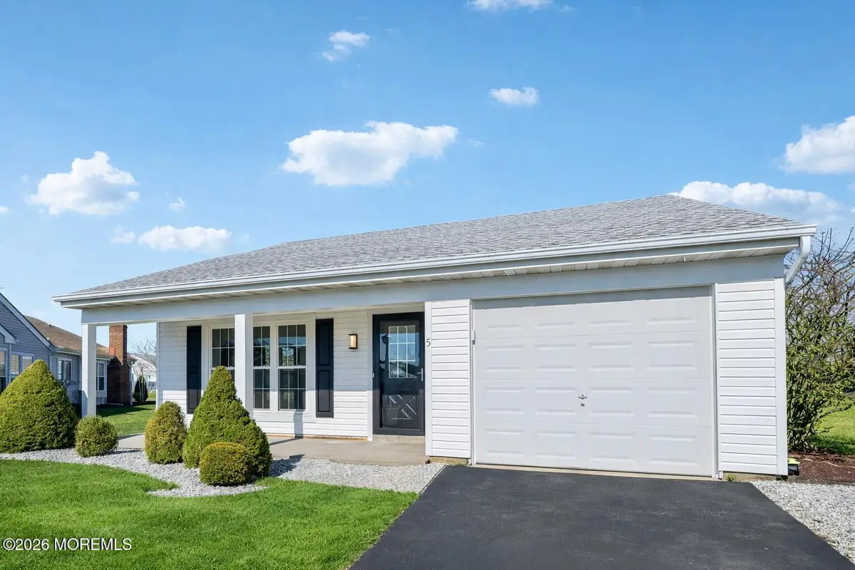 5 Carol Court, Manchester, NJ 08759 - #1