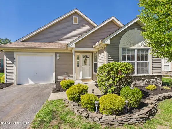 2666 Meadow Lake Drive, Toms River, NJ 08755