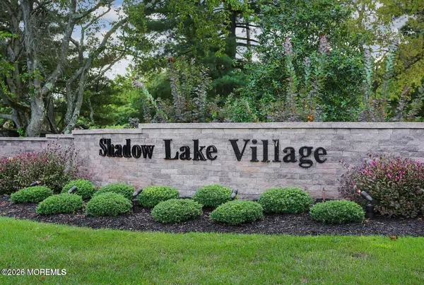 7 Manchester Court, Red Bank, NJ 07701