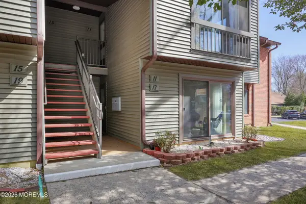 11 Medford Court, Red Bank, NJ 07701