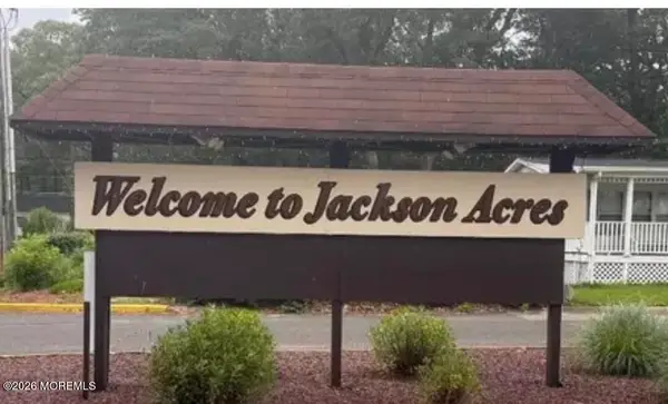 43 Douglas Drive, Jackson, NJ 08527