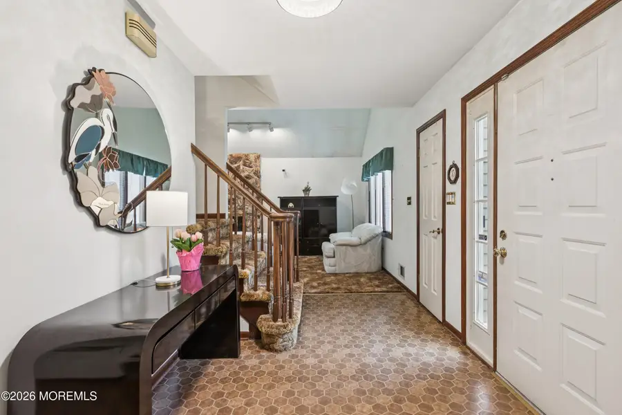 2 Grenoble Court, Matawan, NJ 07747 - #2