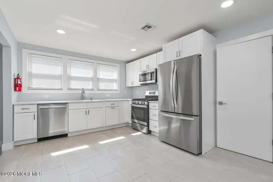 25 Howland Place, Long Branch, NJ 07740 - #2