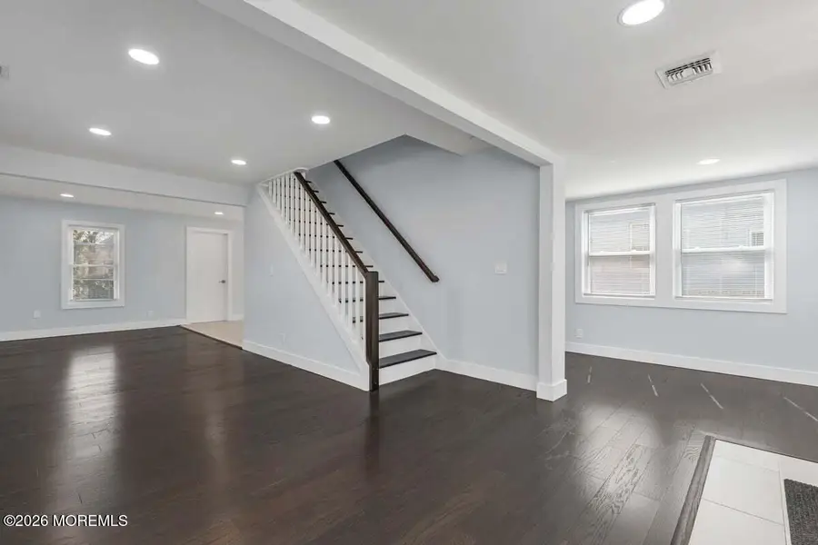 25 Howland Place, Long Branch, NJ 07740 - #3