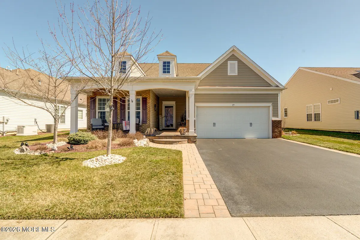 29 Da Vinci Way, Farmingdale, NJ 07727 - #1