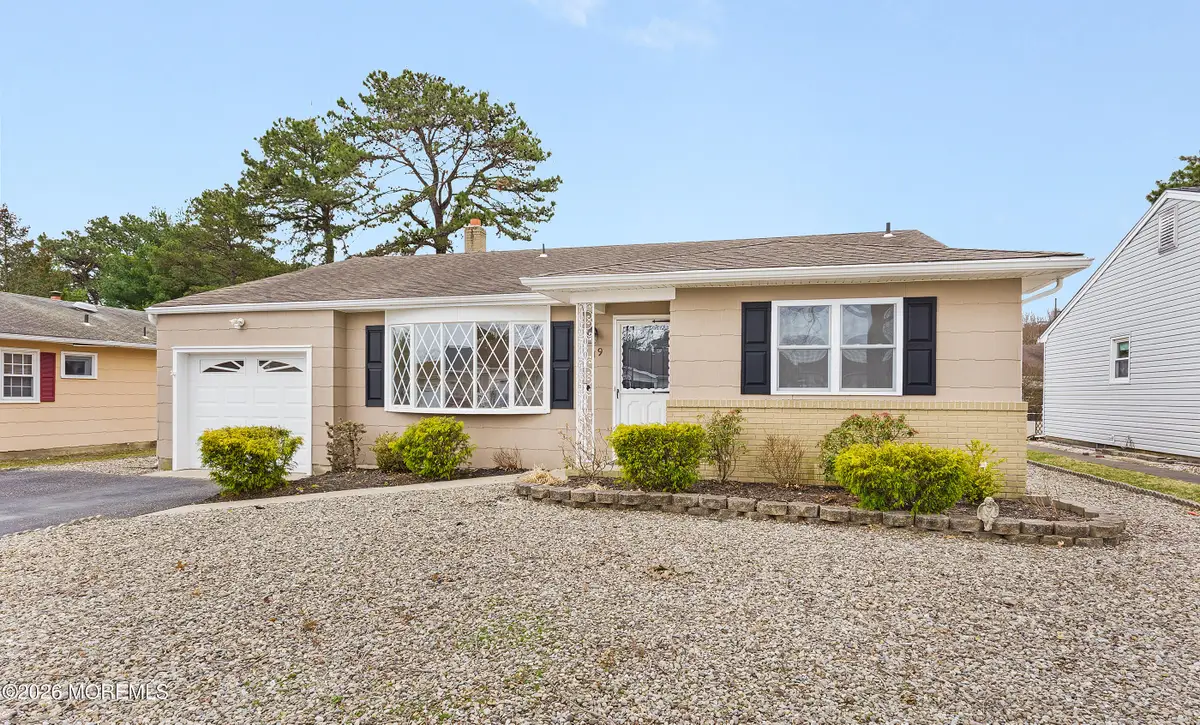 19 Bennington Drive, Toms River, NJ 08757 - #1