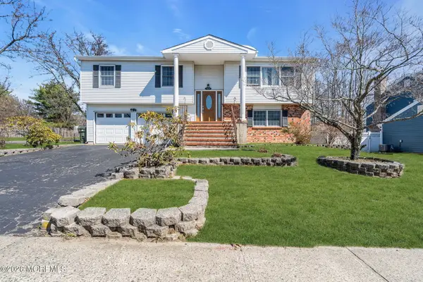 50 Virginia Drive, Howell, NJ 07731